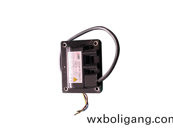 變(bian)壓(ya)器(qi)5000V